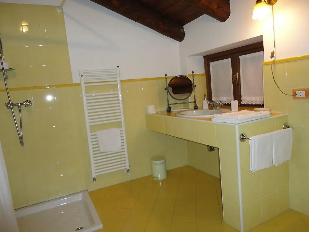 Casa Visnenza Bed & Breakfast Capo di Ponte 0*,