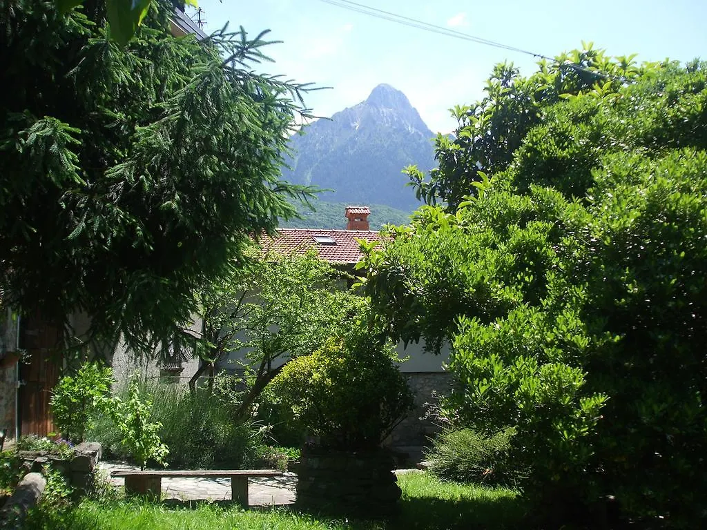 Casa Visnenza Bed & Breakfast Capo di Ponte Italy